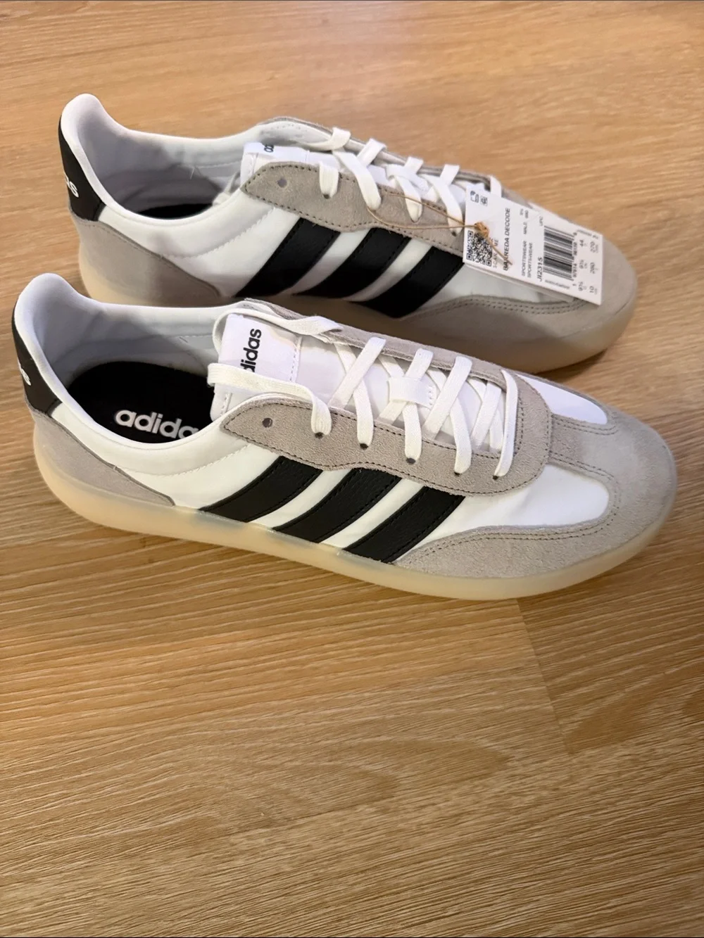 New adidas Men’s White & Black Barreda Decode Leather Sneakers